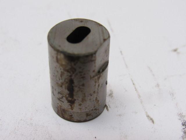 Dayton KDO50 75X8 .2540x .1290 Oblong Hole Press Fit Die Button Matrix Lot Of 4