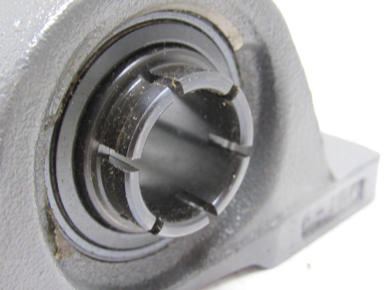 SealMaster NP-15T P-104 Gold Line 15/16" 2 Bolt Pillow Block Bearing
