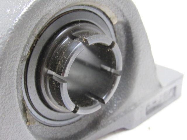 SealMaster NP-15T P-104 Gold Line 15/16" 2 Bolt Pillow Block Bearing