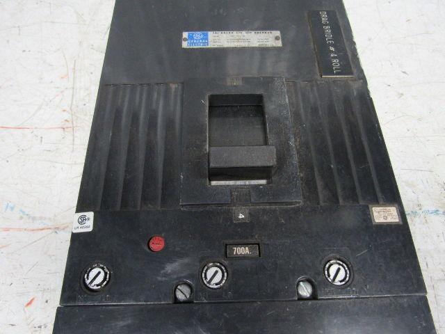 GE General Electric 83F 700A Tri Break Circuit Breaker 600V 3 Pole