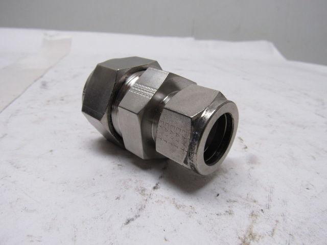 Parker 16RU12-316 A-Lok Reducing Union 1" to 3/4" Double Ferrule Tube Fitting