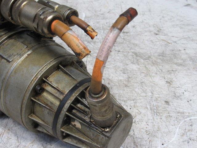 Indramat MAC090B-0-PD-4-C/110-B-0/WI520LV/S001 Electric Servo Motor 2000RPM