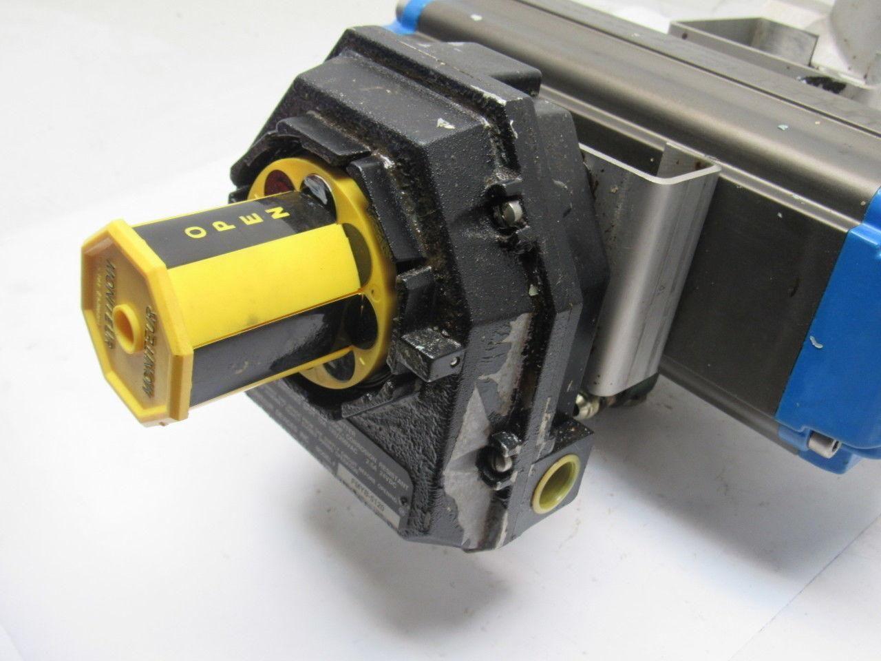 Valbia DA100 Pneumatic Actuator 3" NPT Stainless Steel 3 Way Ball Valve