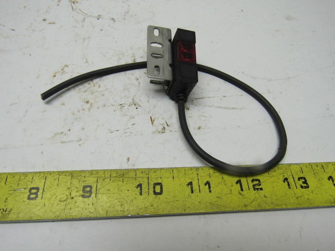 Omron E3S-AR61 Photoelectric Sensor Switch 11" Cord