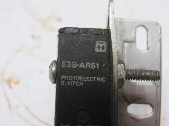 Omron E3S-AR61 Photoelectric Sensor Switch 11" Cord