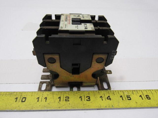 Cutler Hammer C25DND330 Ser A1 30A Contactor 24V Coil 15Hp 600V Lot Of 6