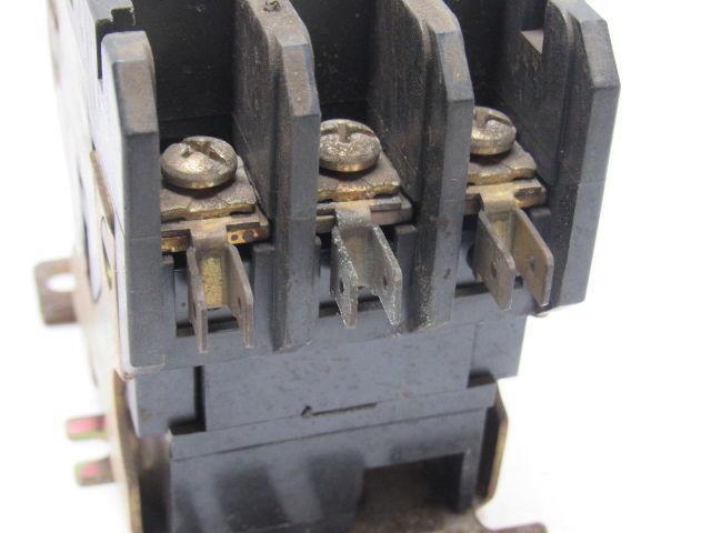 Cutler Hammer C25DND330 Ser A1 30A Contactor 24V Coil 15Hp 600V Lot Of 6