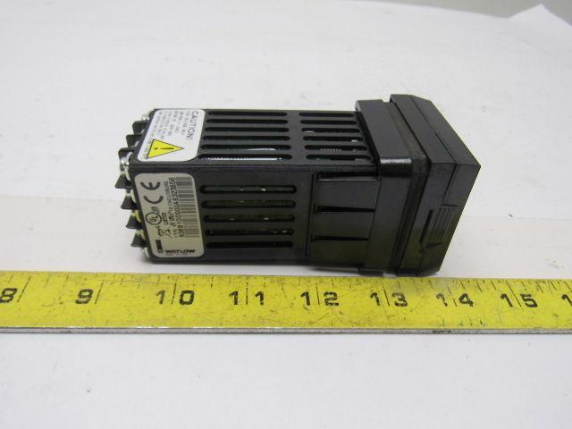 Trine 93BB-1DD0-00AS Temperature Controller Green Red Display 100-240V