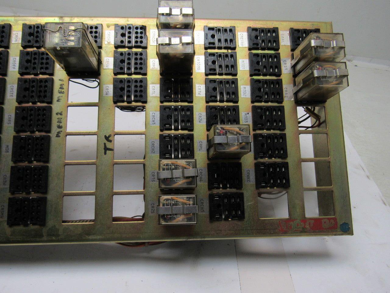 Okuma LC20-2ST Machine Relay Control Center Relays Sockets Plugs