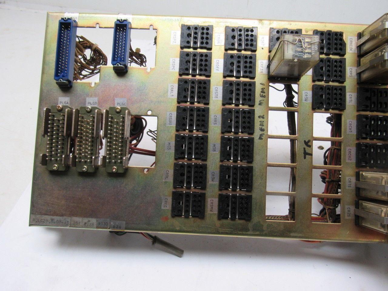 Okuma LC20-2ST Machine Relay Control Center Relays Sockets Plugs