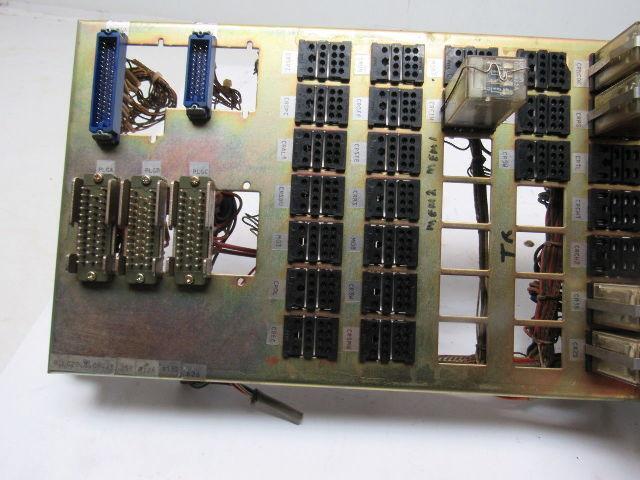 Okuma LC20-2ST Machine Relay Control Center Relays Sockets Plugs