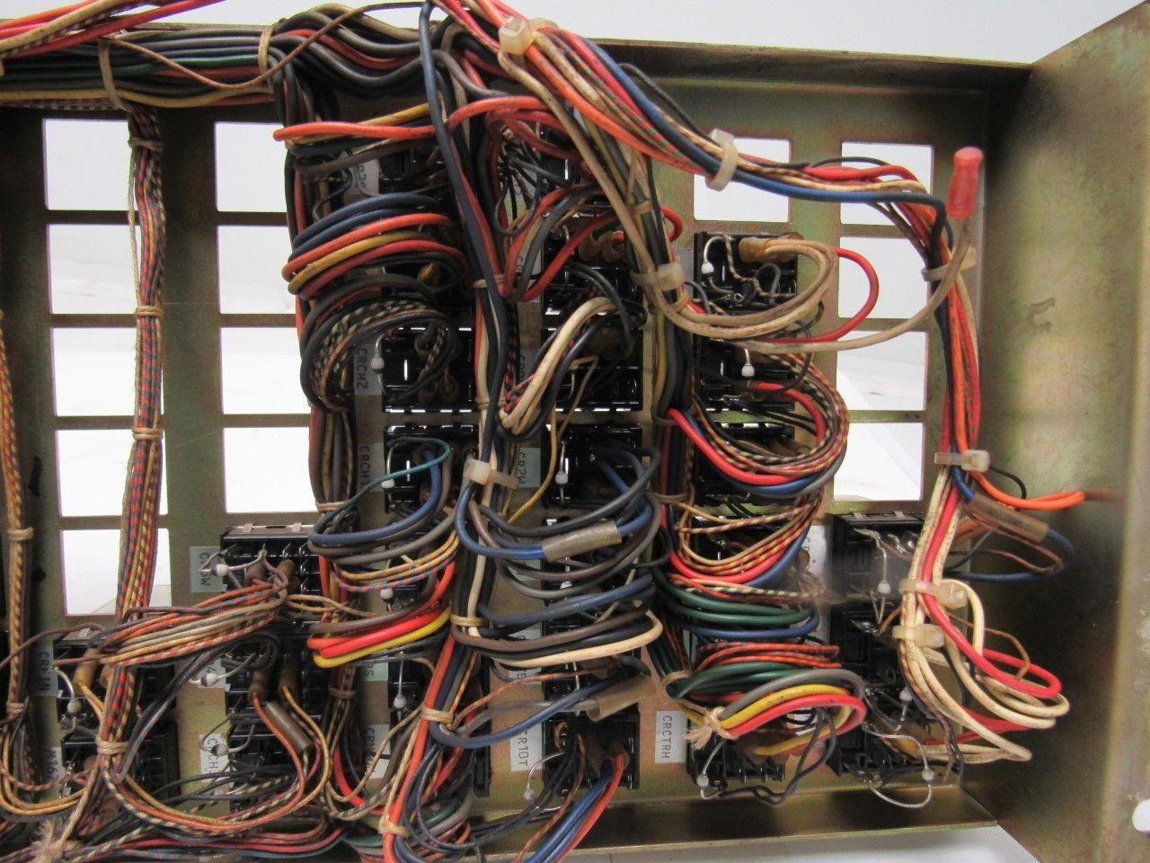 Okuma LC20-2ST Machine Relay Control Center Relays Sockets Plugs