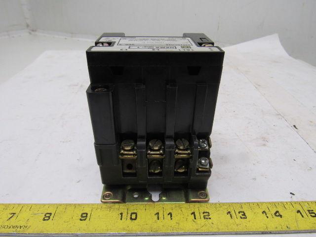 Square D 8502SCO2S Motor Starter Contactor 3 Pole 600VAC 10Hp 27A 120V Coil