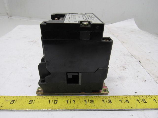 Square D 8502SCO2S Motor Starter Contactor 3 Pole 600VAC 10Hp 27A 120V Coil