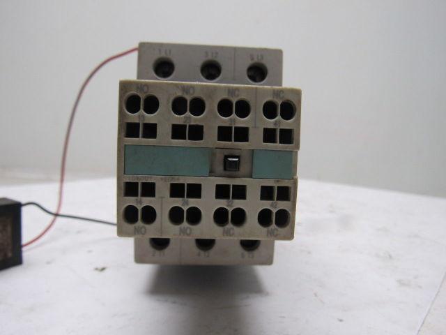 Siemens 3RT1034-3BB40 690V 30Hp Motor Starter Contactor 24VDC Coil