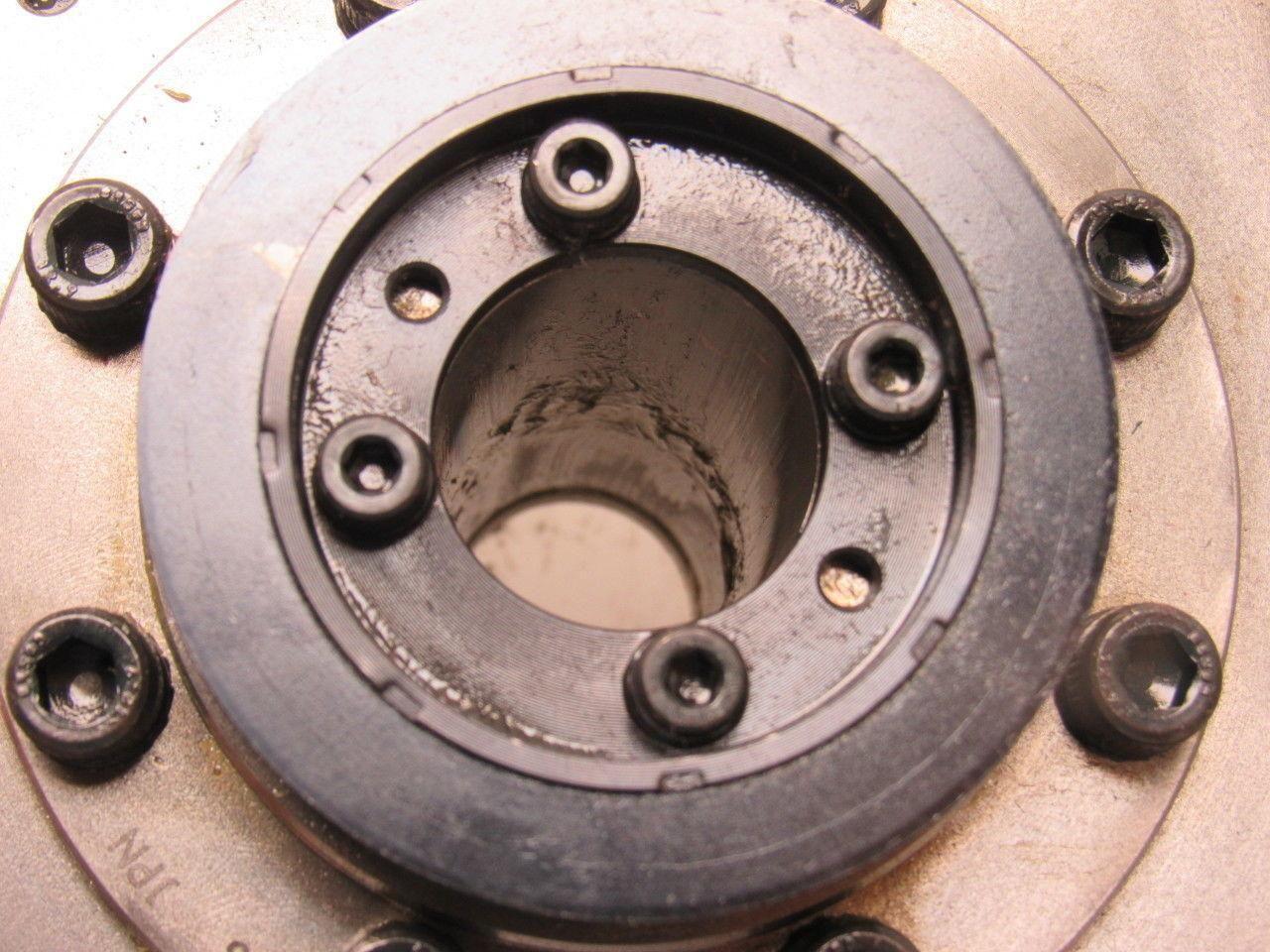 Motoman HW9381377 Manipulator YR-UP6-A00 UP6 Short Arm R-Axis Speed Reducer