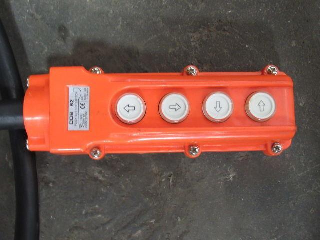 Econo Lift 3000Lb Scissor Lift 26° Tilt Table 100x72" 12-3/8" to 47-3/8"