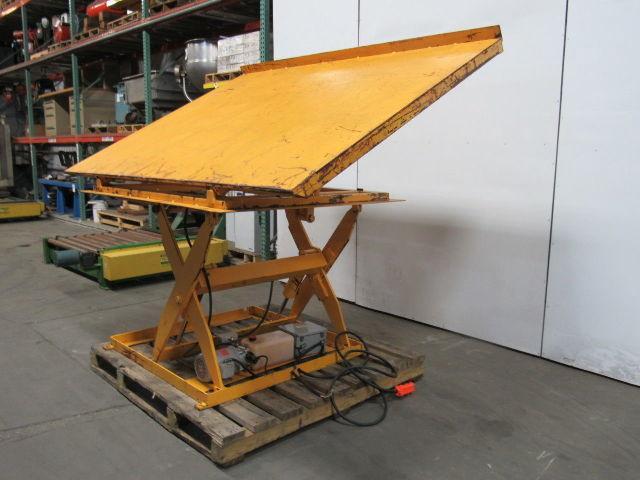 Econo Lift 3000Lb Scissor Lift 26° Tilt Table 100x72" 12-3/8" to 47-3/8"