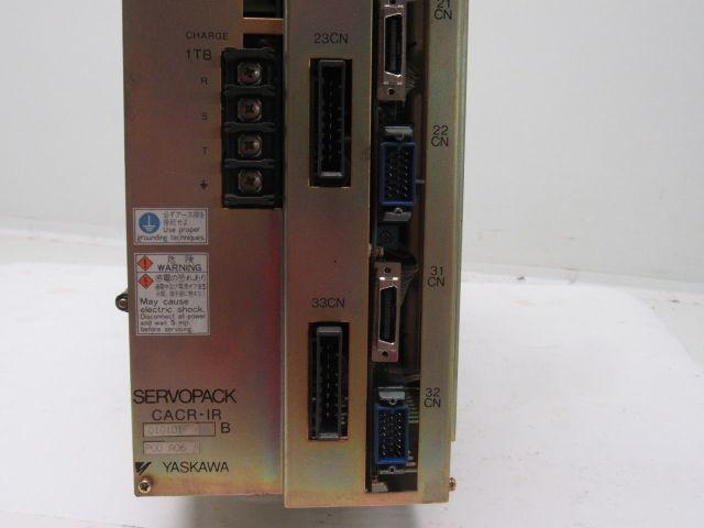Yaskawa Electric CACR-IR010101F P00 A06 Servopack Servo Drive From a Motoman Rob