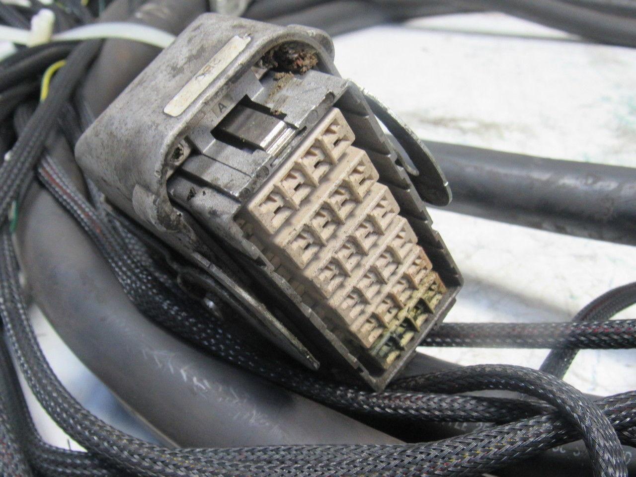 Yaskawa Yasnac XRC UP130 XRC 2001 Cable Assembly Number 147409-5 Rev 2 32' Long