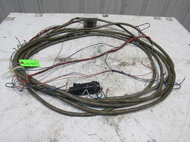 Yaskawa Yasnac XRC UP130 XRC 2001 Cable Assembly Number CAB 121 32' Long