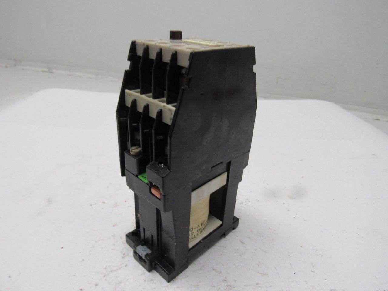Siemens 3TB4017-0B Contactor 24VDC Coil
