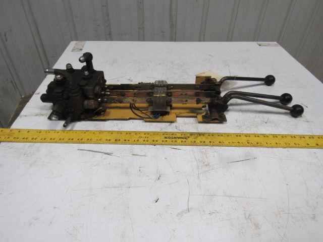 Hyster EX50XL-32 Hydraulic Spool Valve 3-Lever Forklift Mast Control
