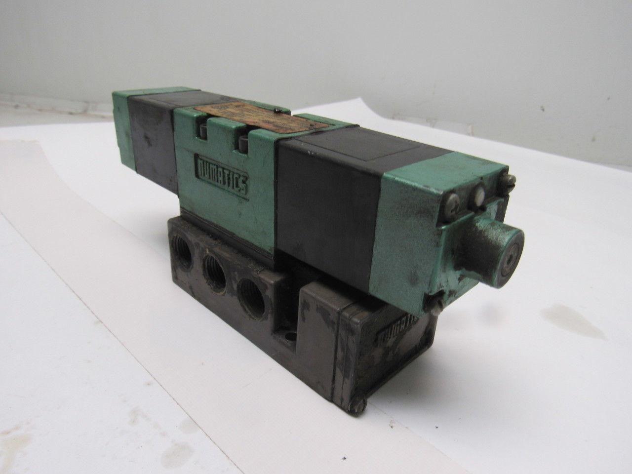Numatics 153SS435K000030 Pneumatic Solenoid Valve w/Solenoid Block
