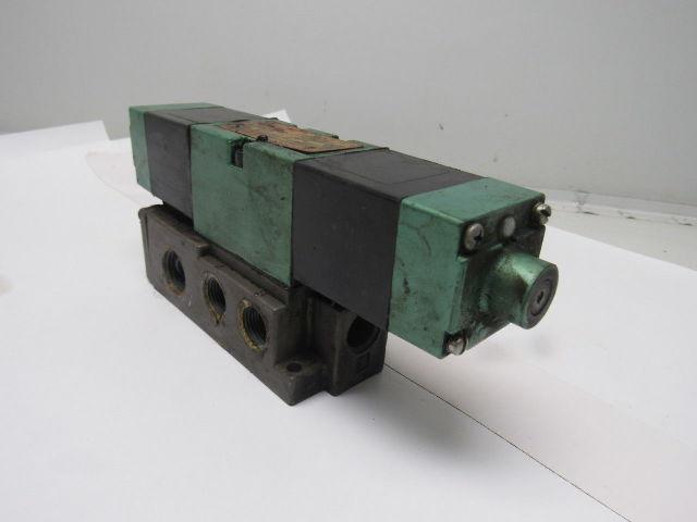 Numatics 153SS435K000030 Pneumatic Solenoid Valve w/Solenoid Block