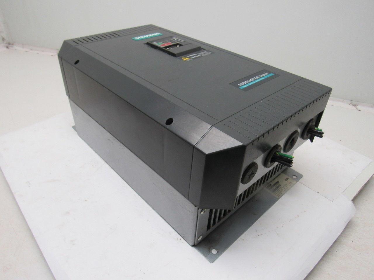 Siemens 6SE3222-4DG40 Midimaster Vector Drive Input 380/500V Motor 15 -20Hp