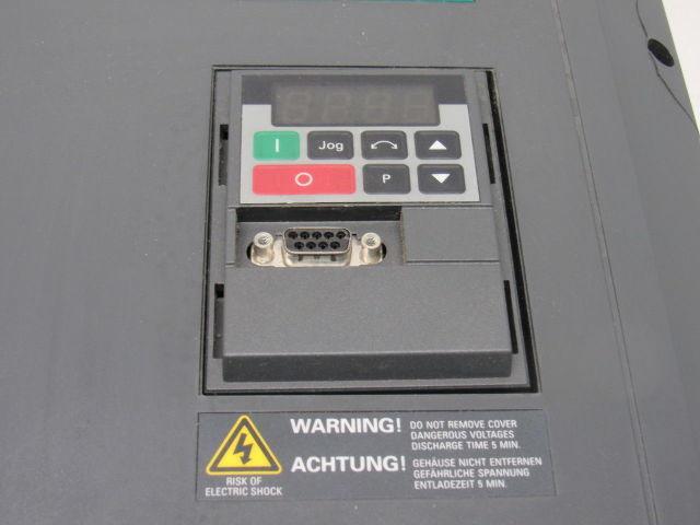 Siemens 6SE3222-4DG40 Midimaster Vector Drive Input 380/500V Motor 15 -20Hp