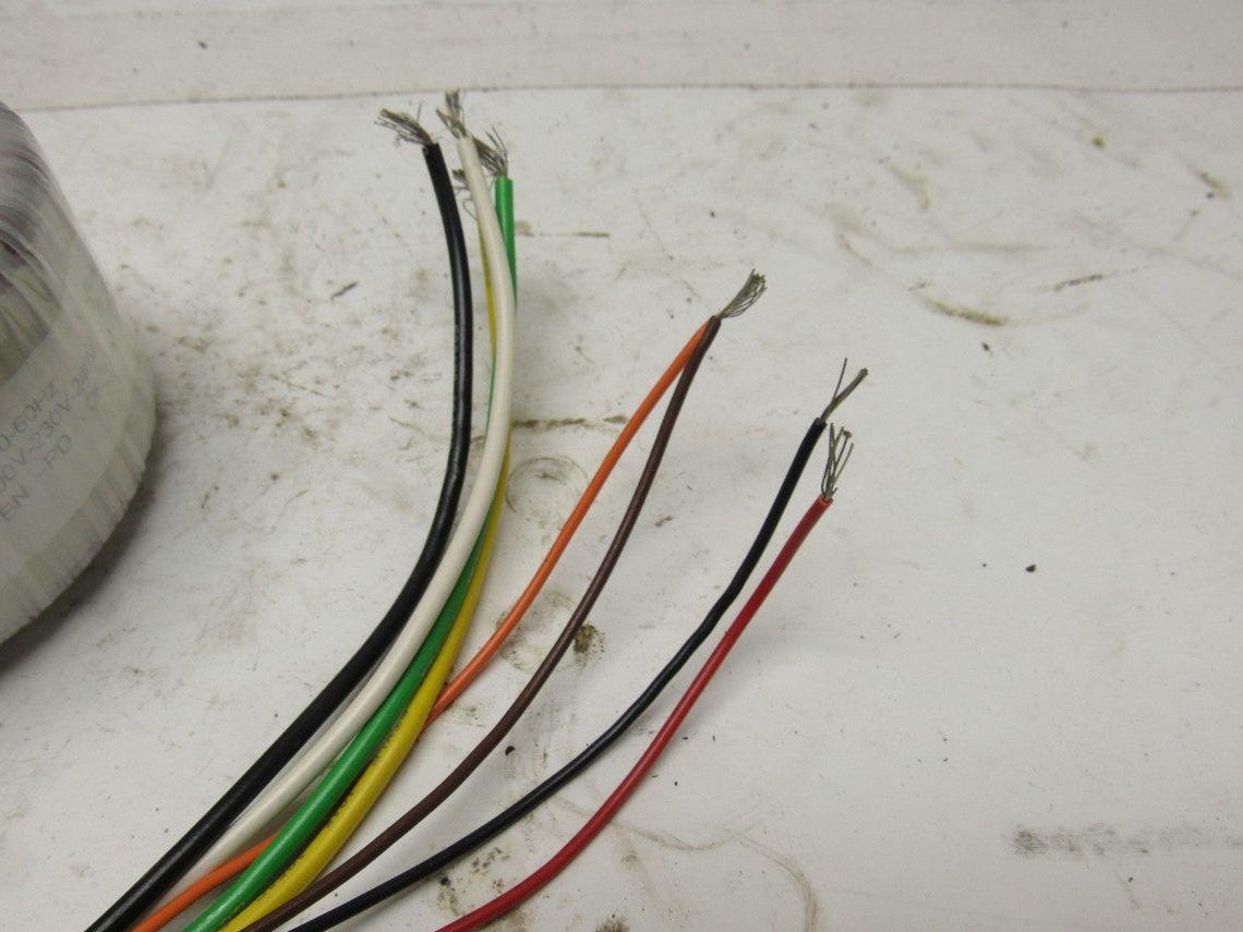 Uveco AA-70935 Transformer 50/60 Hz 0-200-230-240V Pri 8,5/24V Sec