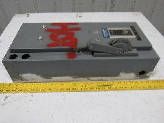 Allen Bradley 712-AAB24 240/480V 5Hp Combination Starter Disconnect 120V Coil
