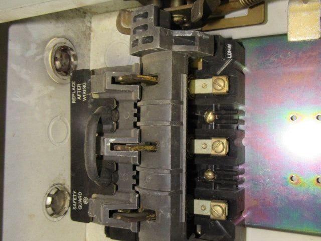 Allen Bradley 712-AAB24 240/480V 5Hp Combination Starter Disconnect 120V Coil