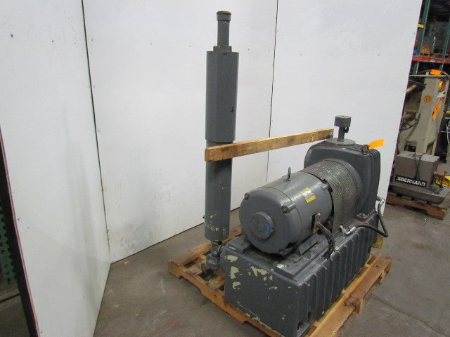 Leybold Heraeus TR400 15Hp Vacuum Pump W/Pump & Heat Exchanger 230/460V 3Ph