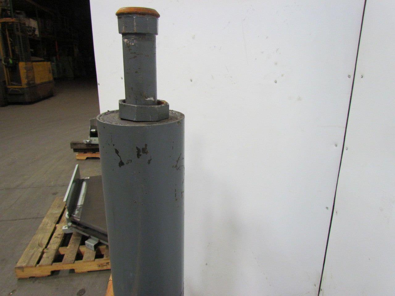 Leybold Heraeus TR400 15Hp Vacuum Pump W/Pump & Heat Exchanger 230/460V 3Ph
