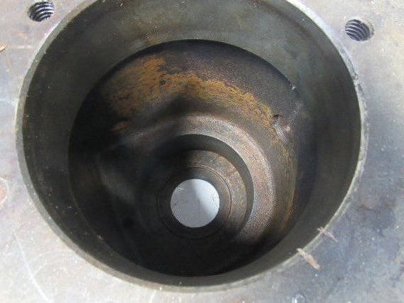 Gusher PCL-2X3-13SEH-CBM-A Horizontal Pump Shaft Housing Casting