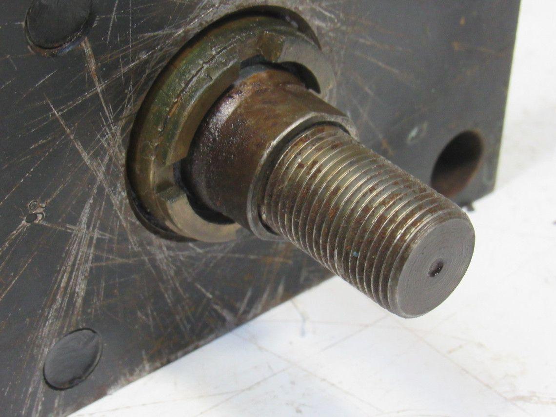 Parker Hydraulic Tie Rod Cylinder 21" Stroke 2-3/4" Bore