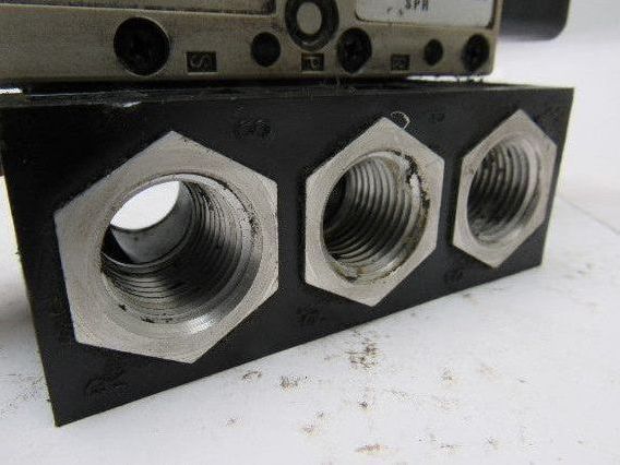 Rexroth R432016670 5/3 Position Closed Center Solenoid Operated Valve 120V Coil