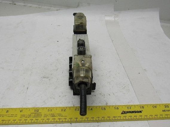 Rexroth R432016670 5/3 Position Closed Center Solenoid Control Valve 120V Coil