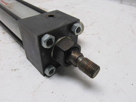Norgren 1054879 Pneumatic Tie Rod Cylinder 1-1/2" Bore 8" Stroke