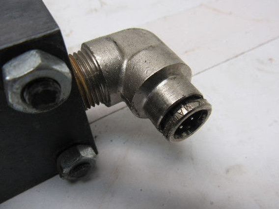 Norgren 1054879 Pneumatic Tie Rod Cylinder 1-1/2" Bore 8" Stroke