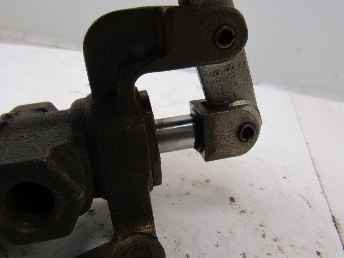 Bellows M082-218-03 3 Port Lever Operated Air Valve 1/4" Ports