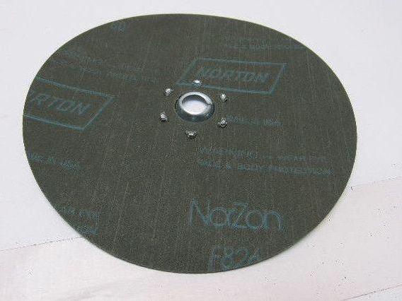 Norton F826 7" x 7/8" 80 Grit Quick Lock Fibre Disc Lot of 25