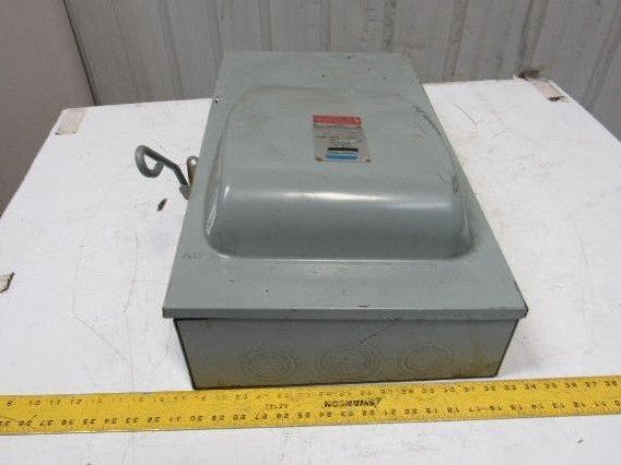 Crouse Hinds DF424A 200A 240V 3Ph 50HP Max Fusible Mechanical Disconnect
