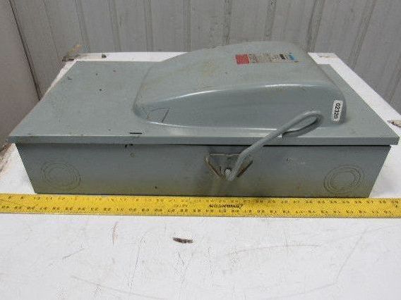 Crouse Hinds DF424A 200A 240V 3Ph 50HP Max Fusible Mechanical Disconnect