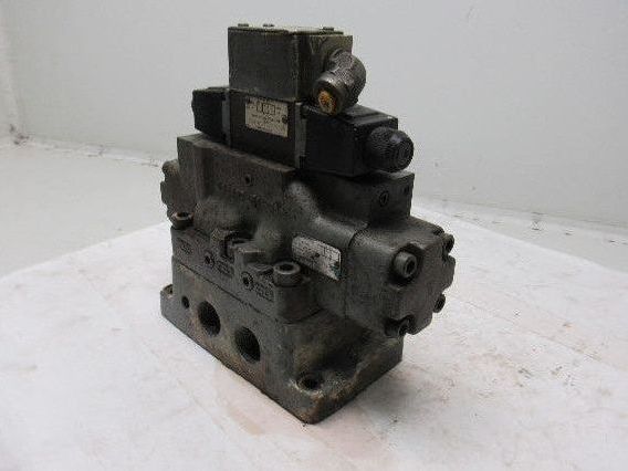 Racine Bosch FD4BSHSW06 Solenoid Pilot Operated 3 Position Spool Valve Unit 115V