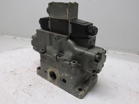 Racine Bosch FD4BSHSW06 Solenoid Pilot Operated 3 Position Spool Valve Unit 115V