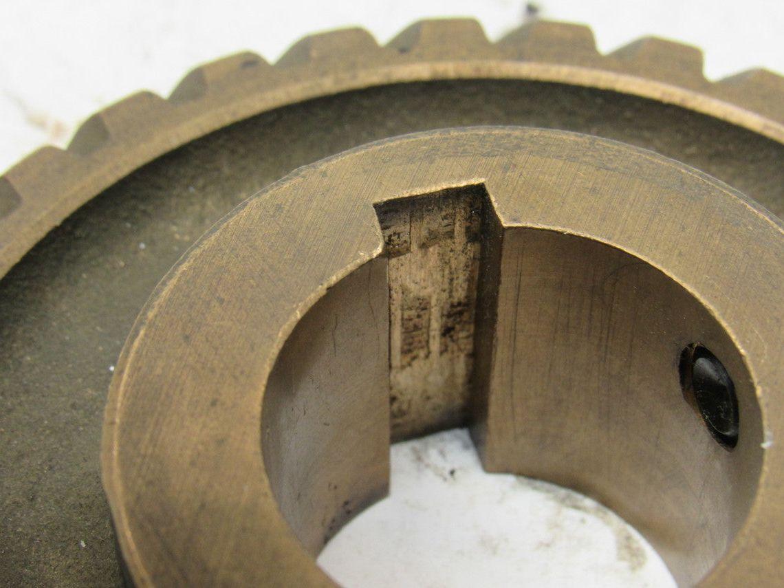 Boston HB-832 4" OD 32 Teeth 1-1/4" Bore Left Hand 14.5° Helical Gear