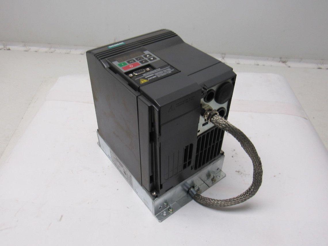 Siemens 6SE9215-8DB40 Micromaster Drive 4Hp 0-400Hz W/Interference Filter